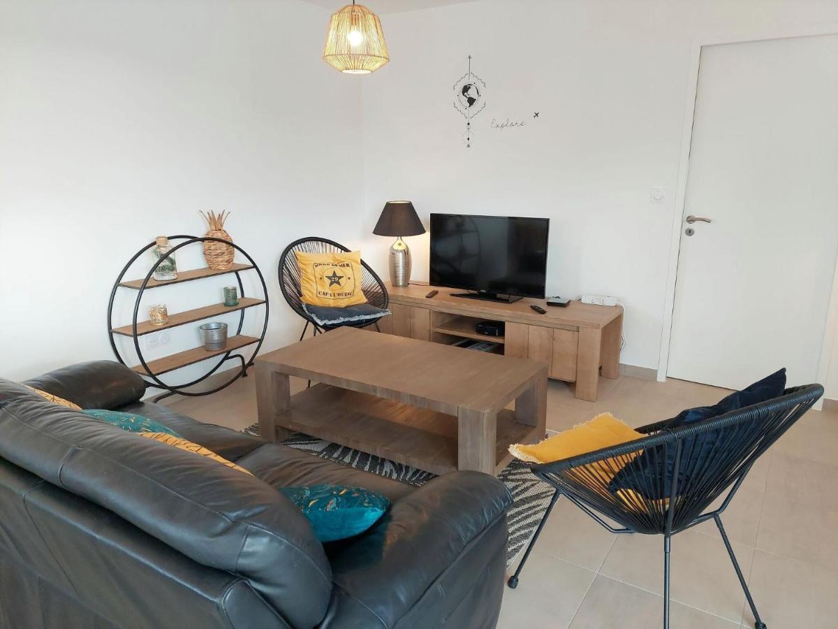 Single Storey Holiday Home In Cléder المظهر الخارجي الصورة